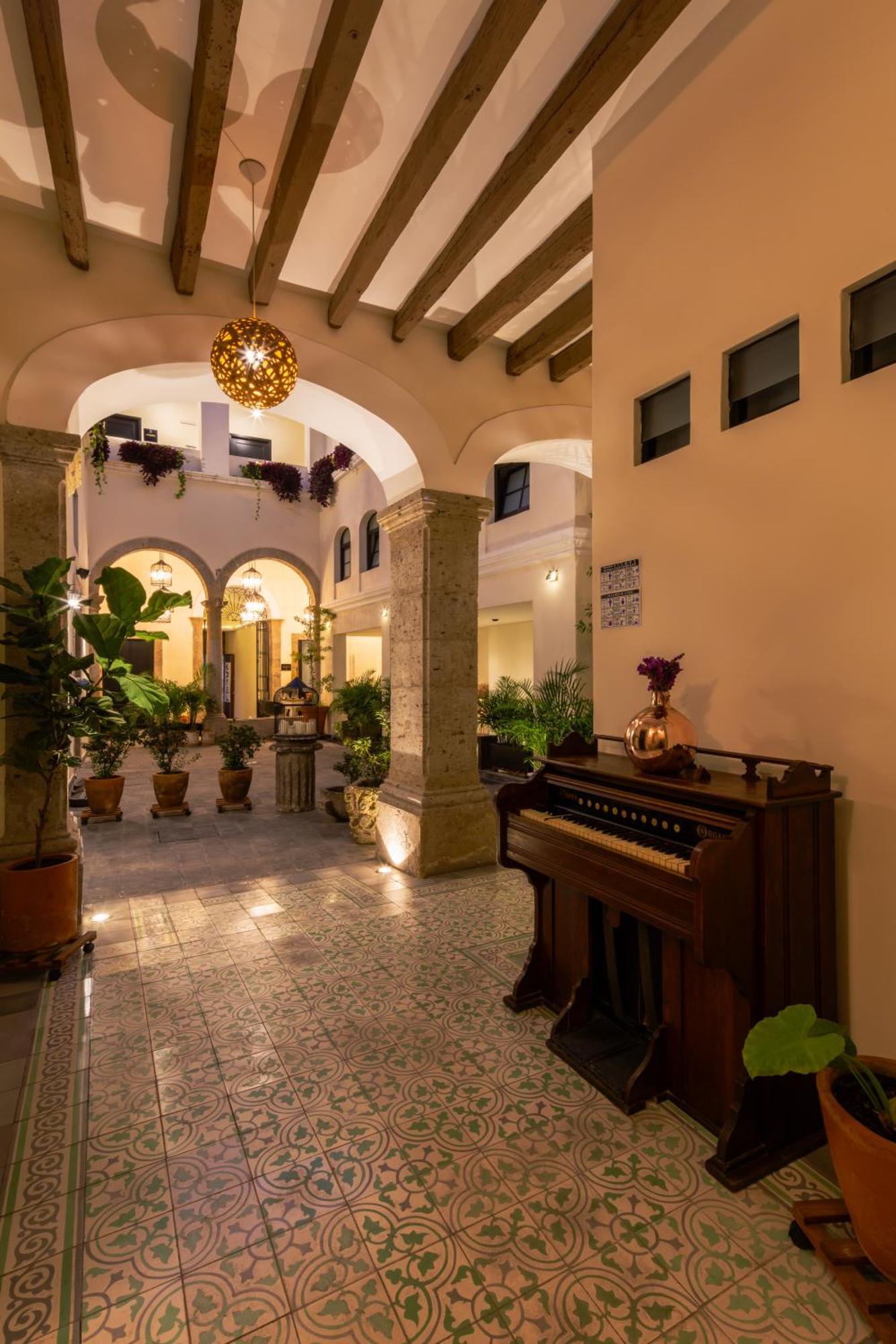Palpatio Hotel Boutique Гуадалахара Екстериор снимка